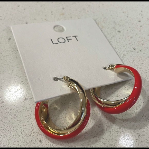 Bundle of XS/S pieces! Shorts, jeans, short sleeve long sleeve shirt, jewelry - Picture 7 of 10